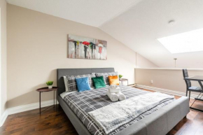 Bright Multi-level Loft, near DT Cambridge & Dumfries Conservation Park!